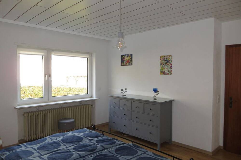 Ganze Wohnung, Ferienwohnung Weinbachtal - Fewo Weinbachtal in Wallerfangen, Saargau
