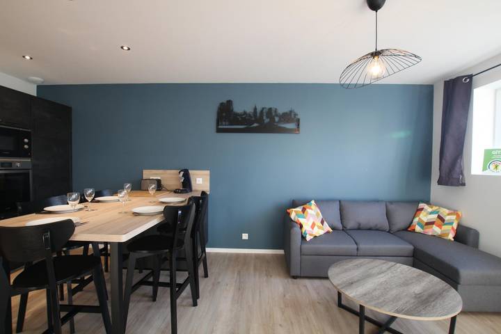 Gîte pour 5 personnes, avec jardin à Le Val-Saint-Père - 2