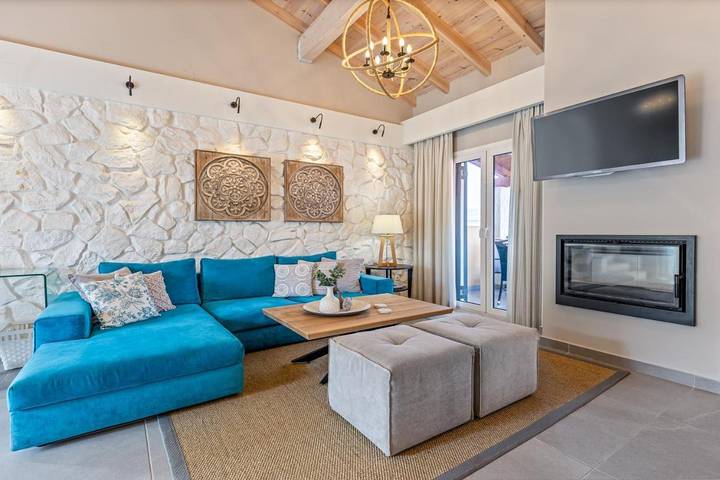 Location de vacances pour 6 personnes, avec Balcon et Terrasse ainsi que Jardin et Vue dans Liapádes