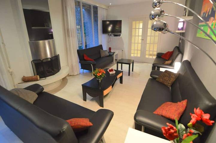 Ferienhaus für 16 Personen, mit Whirlpool und Terrasse sowie Pool und Garten am Veluwemeer