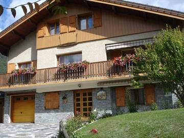 Gîte pour 4 personnes, avec terrasse et jardin à Séez