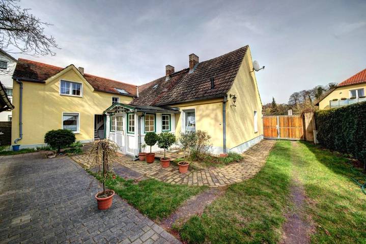 Luxus-Ferienhaus für 4 Personen, mit Terrasse und Garten sowie Ausblick