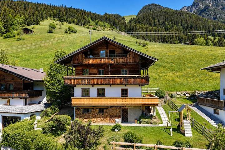 Chalet für 12 Personen, mit Garten und Balkon sowie Sauna in Alpbach