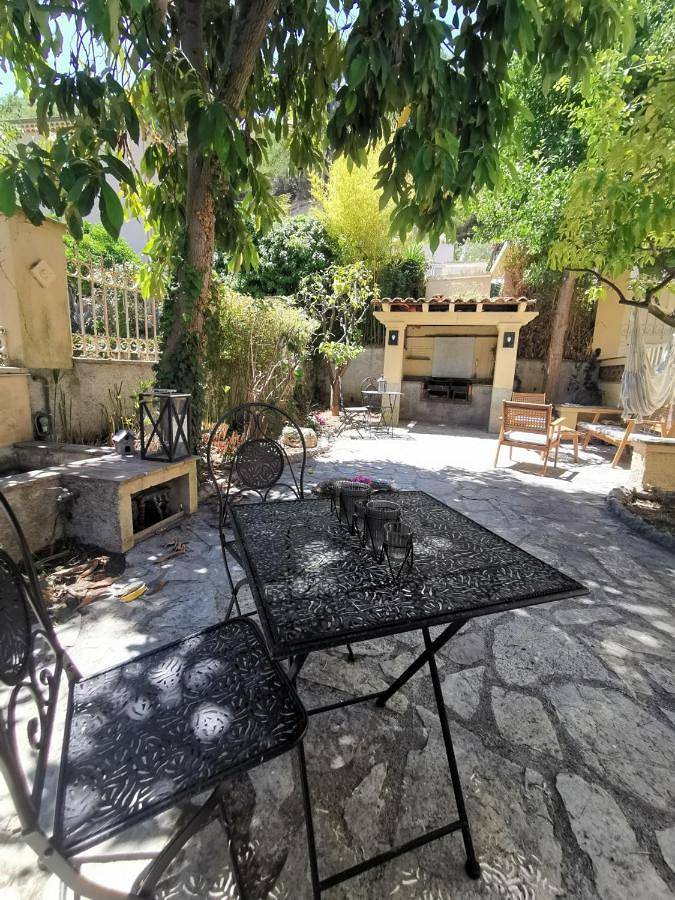 B&B für 2 Personen, mit Balkon und Terrasse sowie Garten und Ausblick in Nizza