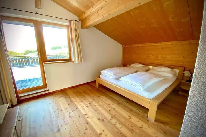 Ferienwohnung für 9 Personen, mit Terrasse in Lech am Arlberg - 2
