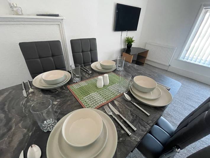 Apartamento vacacional entero, 1 Bedroom Apartm Sleeps 3 Driveway Near Leagrave T in Luton, Chiltern Hills