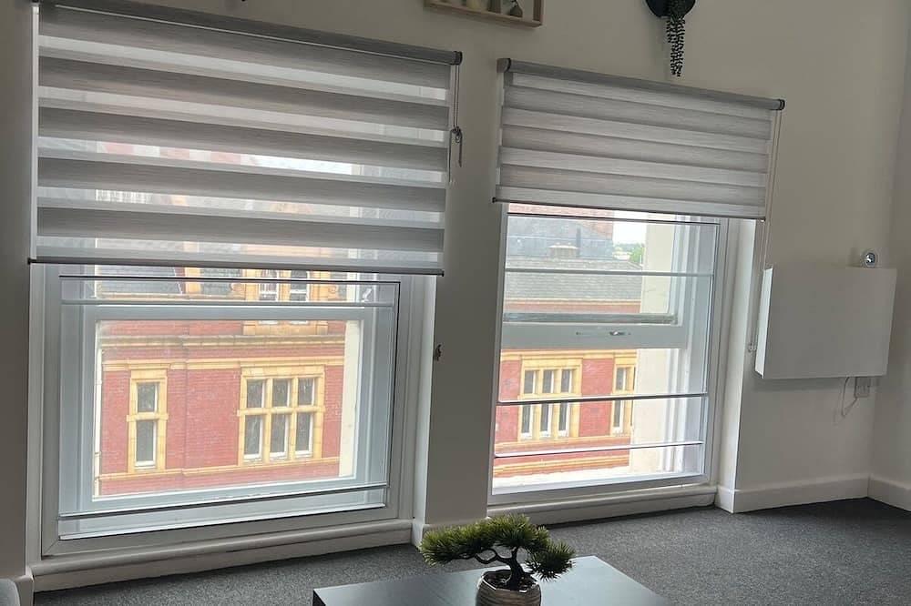 Entire apartment, Studio Apartment - 2 Guests in Wolverhampton, Birmingham Area