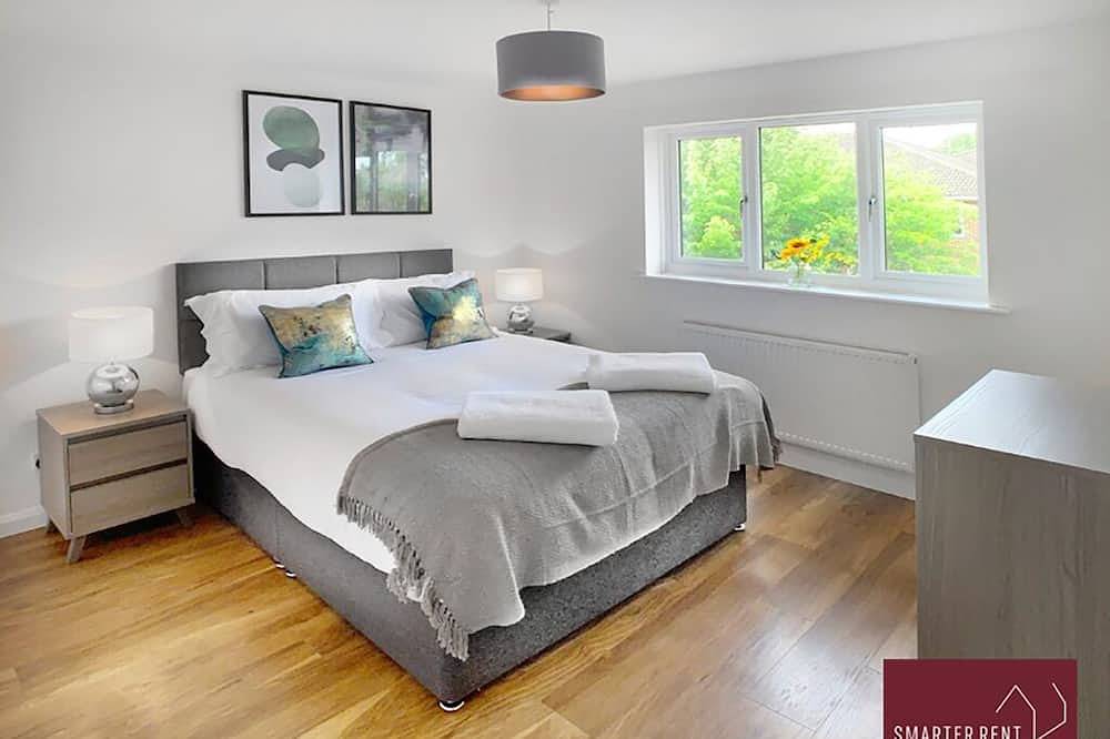 Entire apartment, Guildford - Modern 2 Bedroom House in Guildford, Surrey