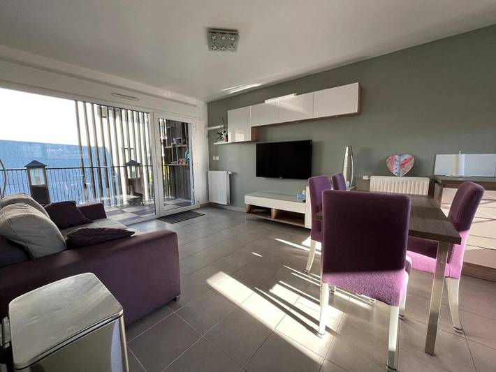 Gîte pour 4 personnes, avec terrasse dans Bowling Acropolis Nice