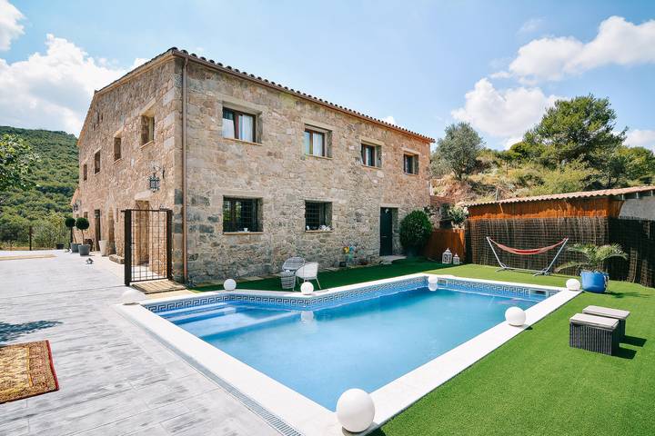 Casa rural para 20 personas, con Balcón además de Terraza y Jardín en Anoia (España)