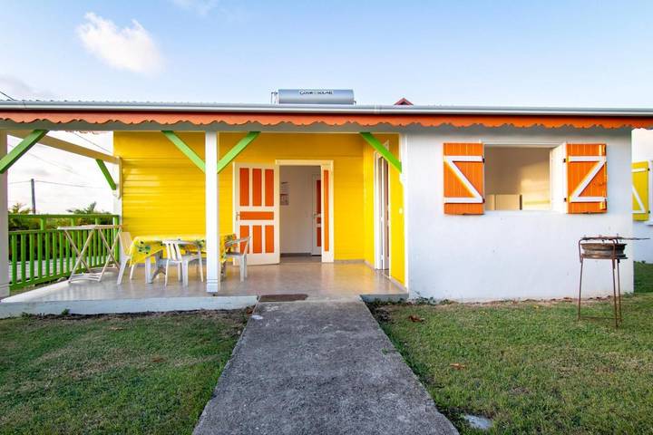 Casa de vacaciones para 2 personas, con piscina y terraza además de vistas y jardín - 1