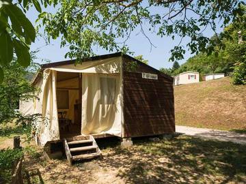 Bungalow für 5 Personen in Les Ollières-sur-Eyrieux, Parc naturel régional des Monts d'Ardèche, Bild 2