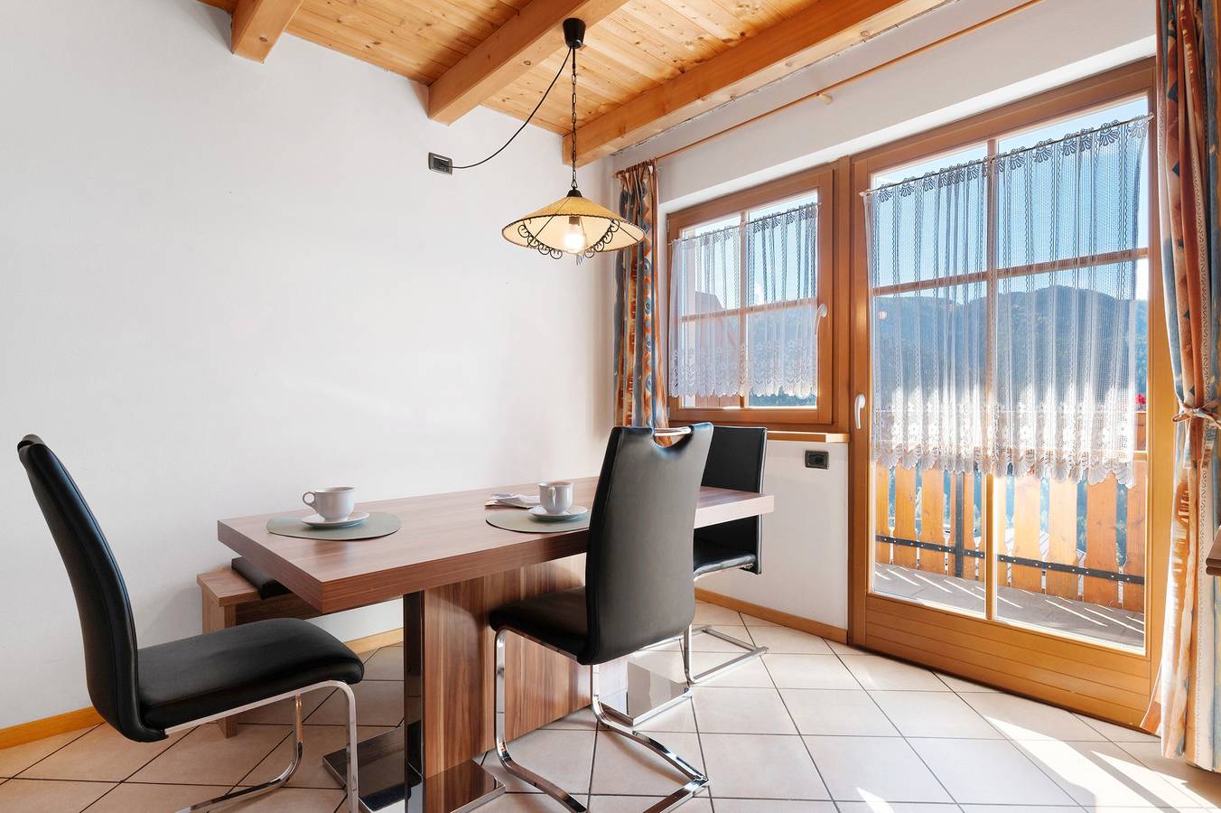 Ganze Wohnung, Apartment 'Melcherhof Schwarzhorn' mit Bergblick, Gemeinschaftsgarten und Wlan in Truden im Naturpark, Südtirol