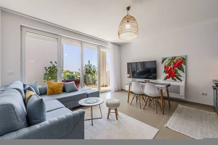 Ferienwohnung für 5 Personen, mit Balkon und Pool in Albanien