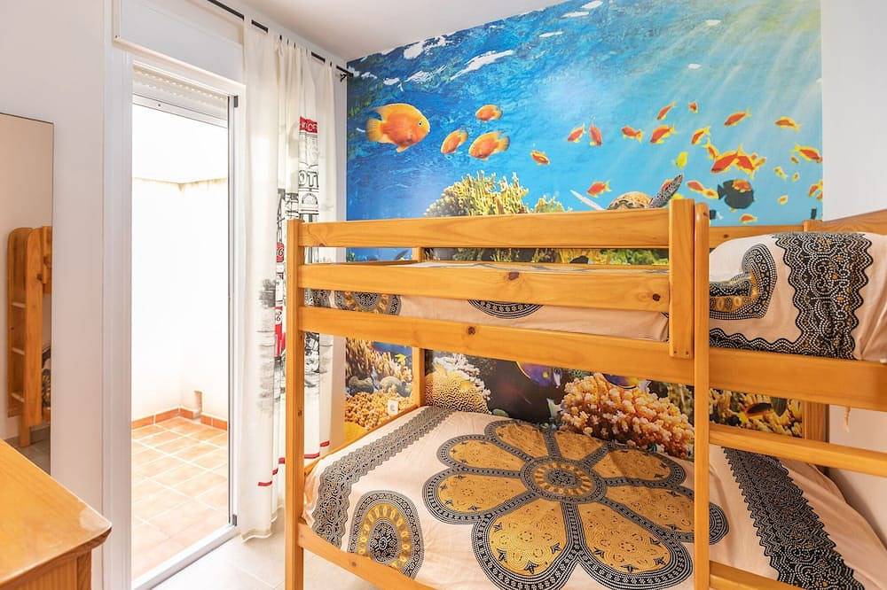 Entire apartment, Sunny Apartment Near Paseo in Garrucha, Costa de Almería