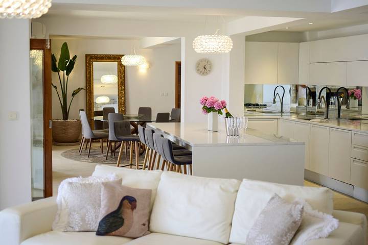 Villa pour 14 personnes, avec jardin ainsi que terrasse et jacuzzi à Sumartin - 4