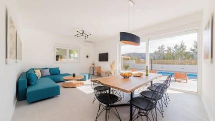 Villa für 11 Personen in Pag Stadt, Pag, Bild 1