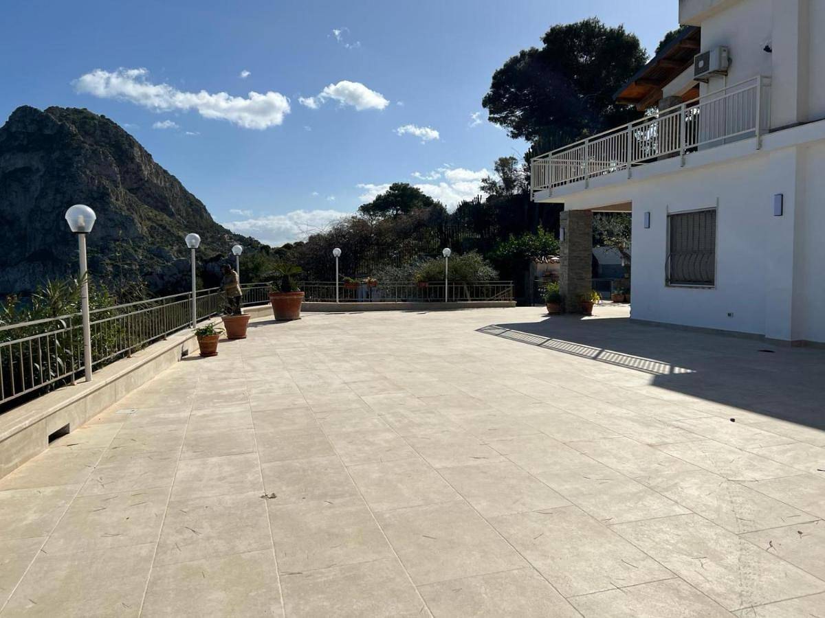 One-Bedroom House with Garden in Capo Zafferano, Bagheria