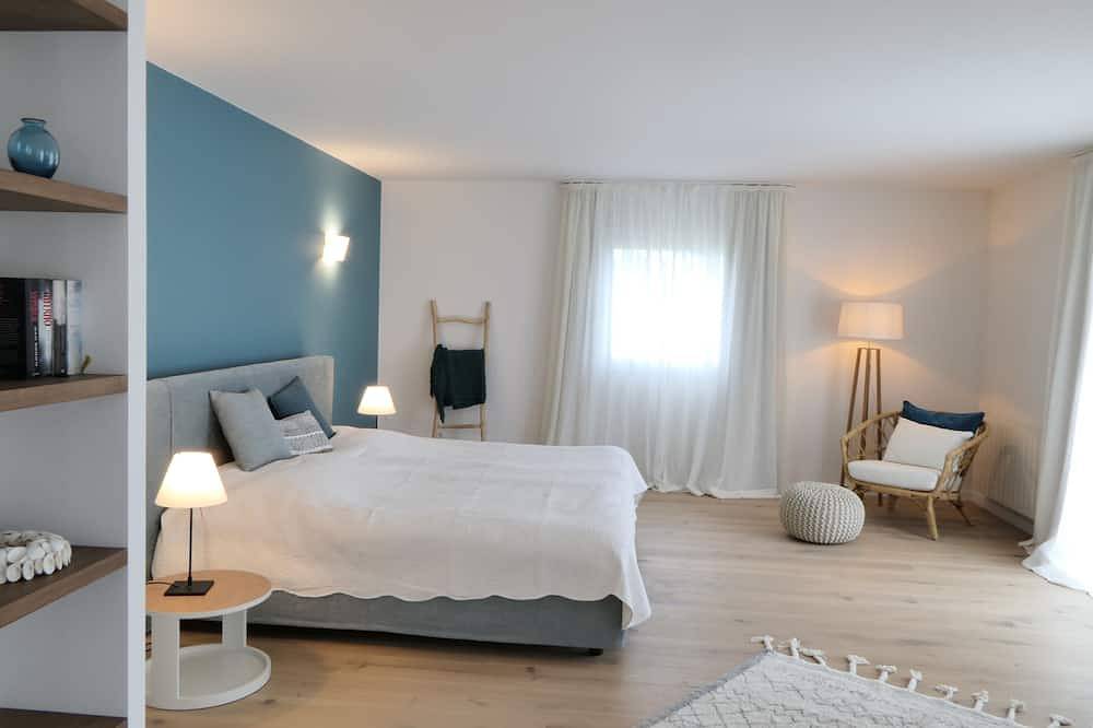 Traumvilla, 1. Linie Meer, Strandzugang, großer Pool mit Whirlzone, Wlan in Cala Anguila, Manacor