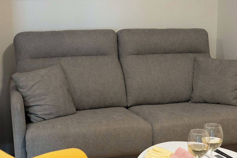 Entire apartment, Apartment downtown Padrón 1 in Padrón, La Coruña Province