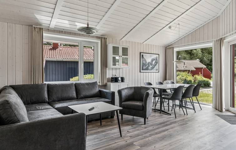 Ferienhaus für 6 Personen, mit Terrasse und Garten sowie Sauna, kinderfreundlich in Travemünde - 3