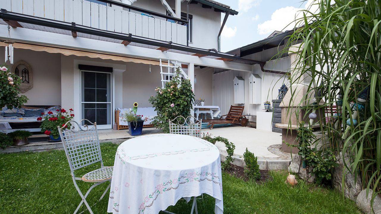 Entire holiday apartment, Ferienwohnung für 4 Personen (80 m²) in Pöcking in Pöcking, Starnberger See