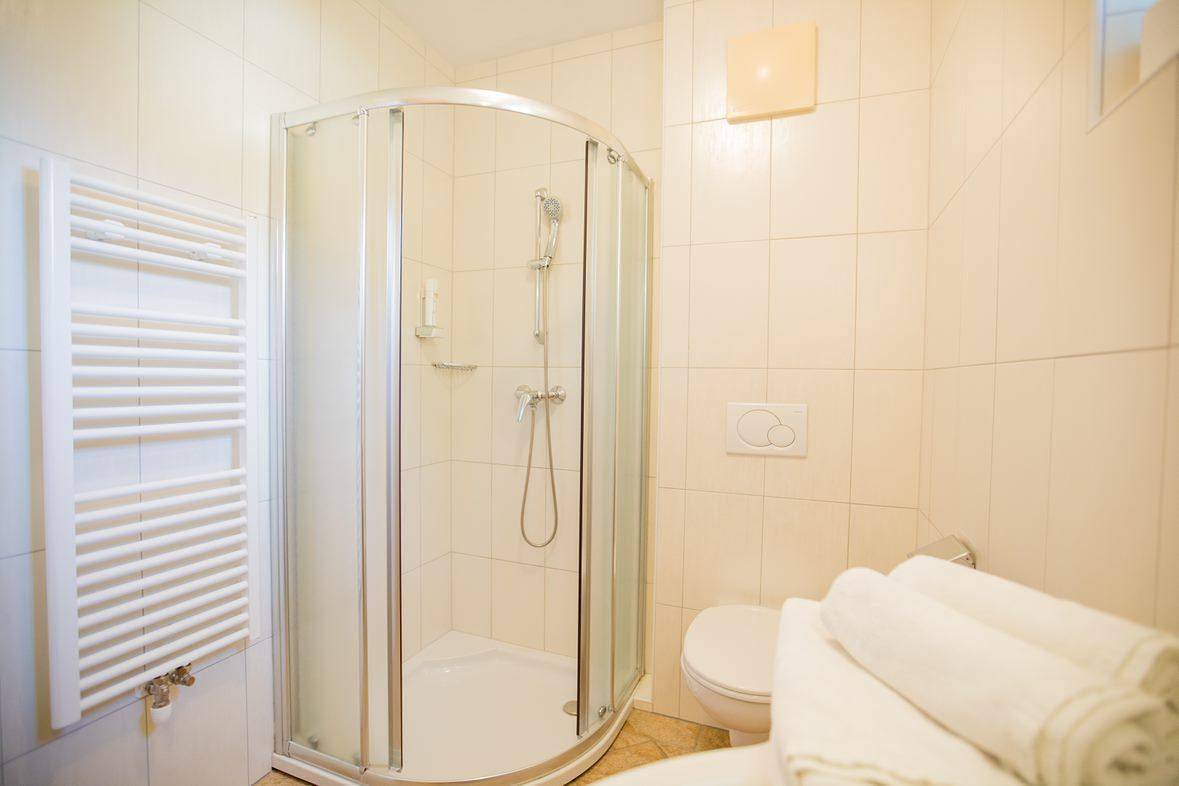 Geheel vakantieappartement, Doppelzimmer mit Dusche, Wc in Kleinarl, Ski Amadé