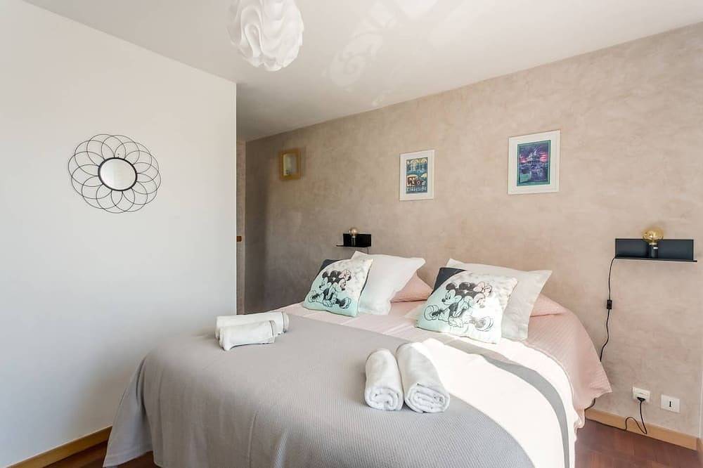 ★ Cosy Family Home, 5 min to Disneyland Paris ★ in Montry, Seine-et-Marne