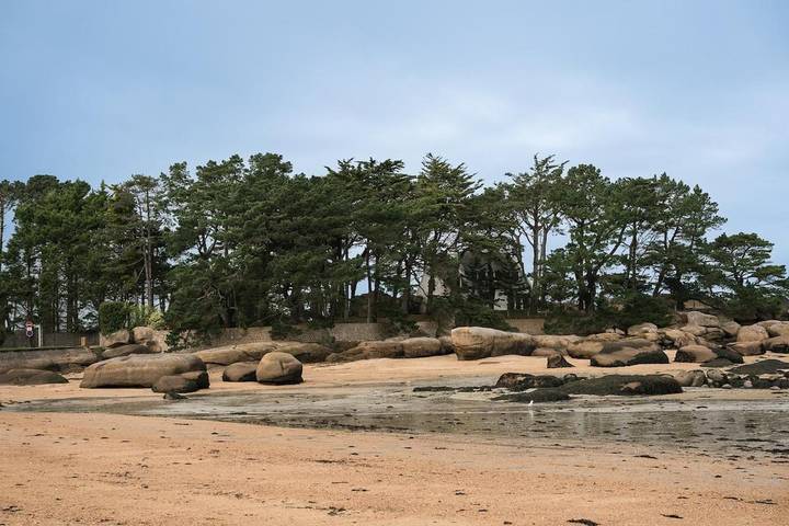 Location de vacances pour 8 personnes, avec terrasse dans Plage Tourony - 4