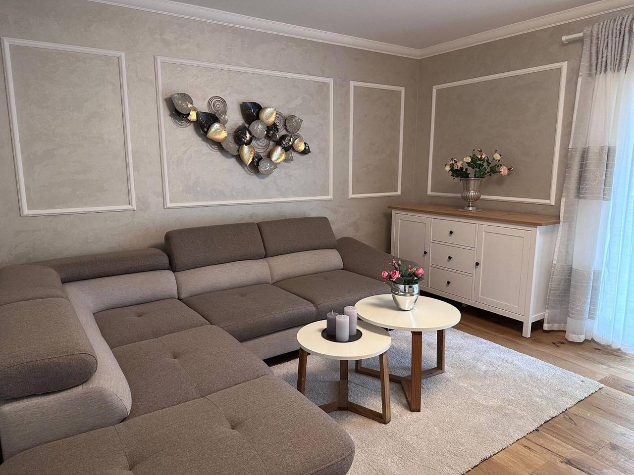 Apartamento entero, Apartamento 'Fewo By Hd con parking y Wallbox', balcón y Wi-Fi in Bad Salzuflen, Distrito de Lippe