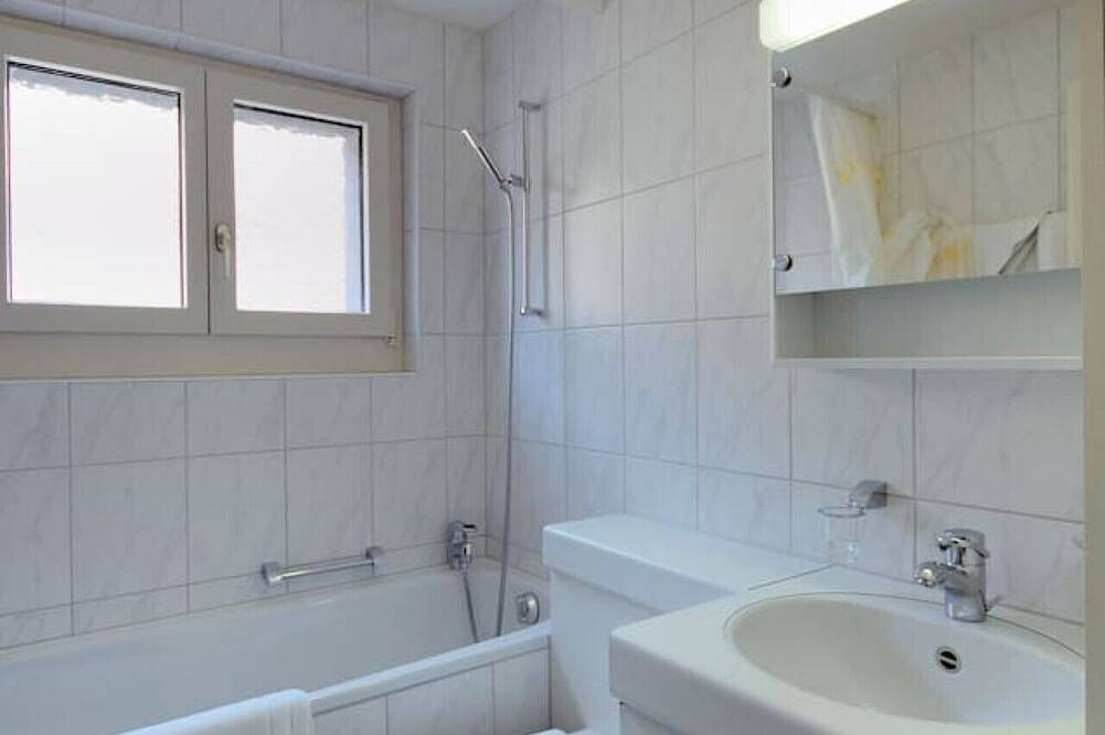 Geheel appartement, City-Studio - sweet and modest (Crown 14) in Zürich, Zürich (district)
