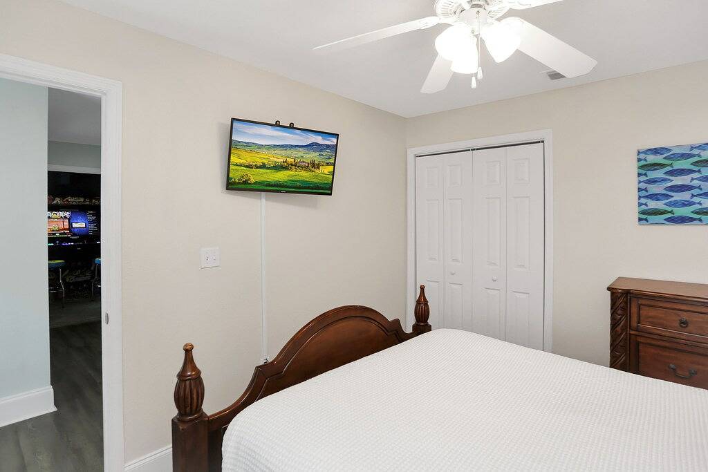 Elevator, Game Room, Tesla Charger, Pool~ Endless Summer in Cape San Blas