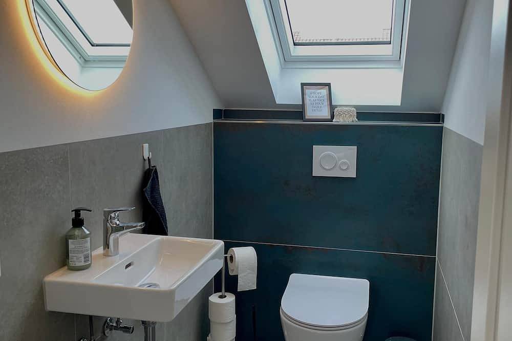 Ganze Wohnung, Lichtdurchflutete Wohnung zwischen Würzburg & dem Taubertal in Ochsenfurt, Romantische Straße