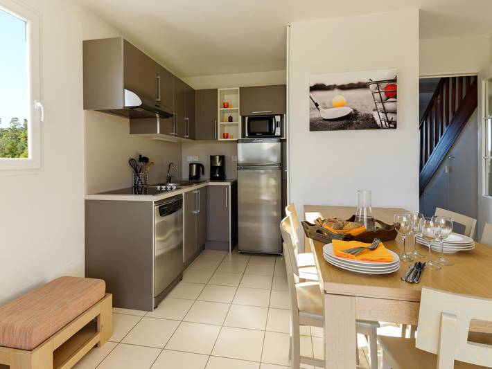 Gîte pour 4 personnes, avec sauna et piscine, adapté aux familles dans Golf Club des Sables d'Or - 4