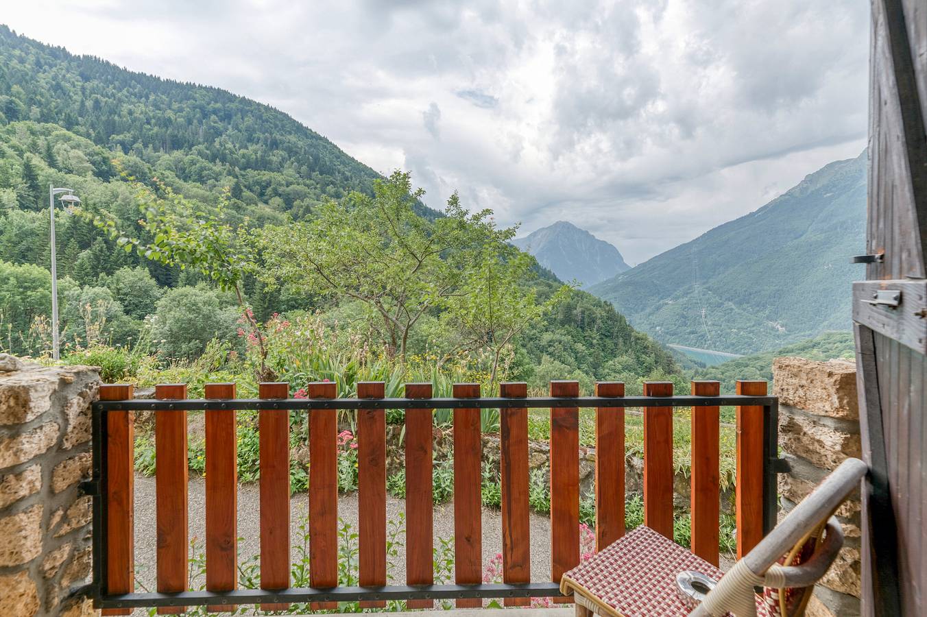 Habitación 'Chambre 5' con vistas a la montaña y balcón in Oz (desambiguación), Parque Nacional de los Ecrins