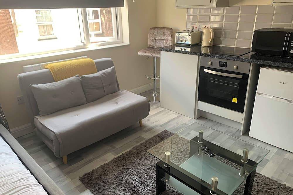 Apartment for 3 People in Luton, Chiltern Hills