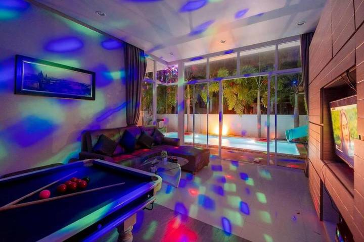 Villa voor 6 personen, with zwembad and tuin as well as uitzicht and balkon in Thailand