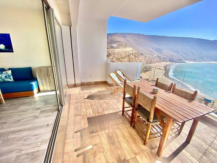 Appart’hôtel pour 7 personnes, avec vue ainsi que piscine et jardin