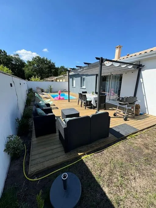 Maison de vacances pour 6 personnes, avec piscine ainsi que terrasse et jardin - 1