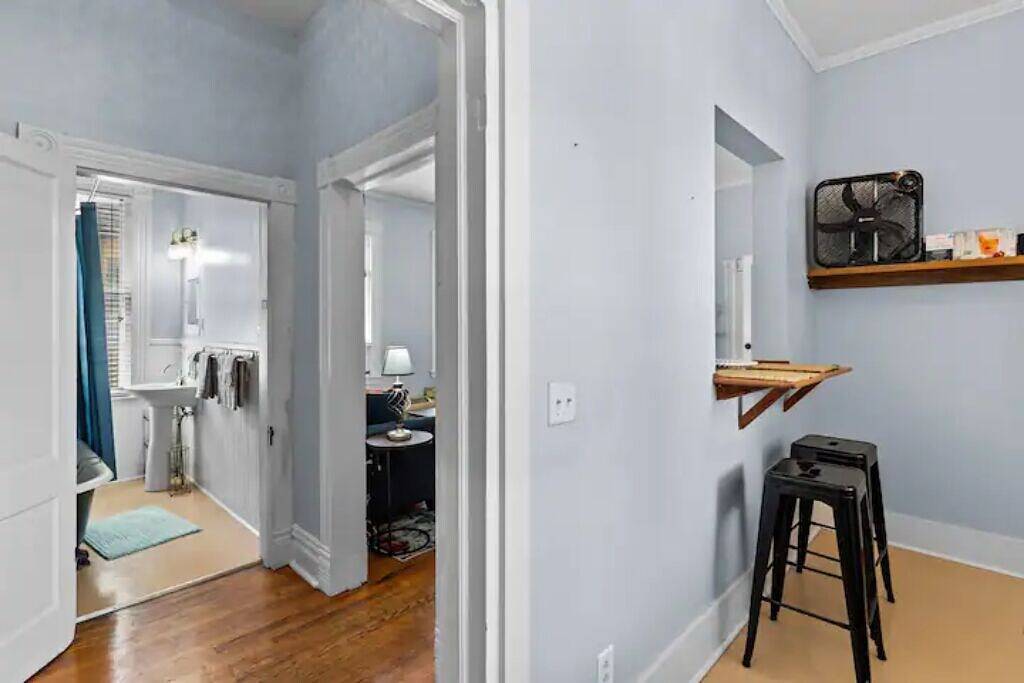 Ganze Wohnung, Balcony and 1 bedroom heart of Historic downtown! Steps to River Walk in Wilmington, New Hanover County