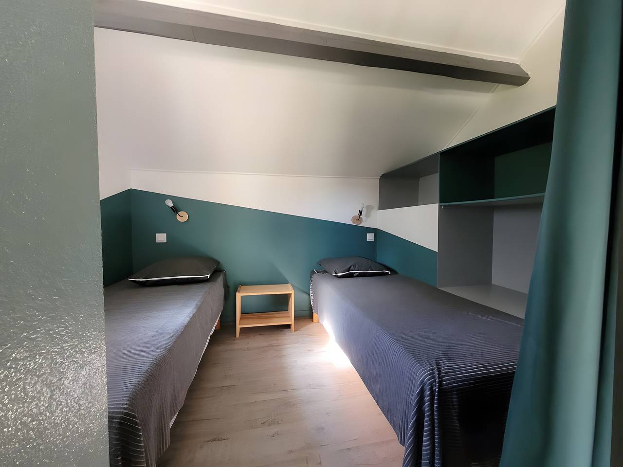 Gite l'etang des portes: Casa de vacaciones con vistas al lago y piscina compartida in Mainsat, Región de Aubusson