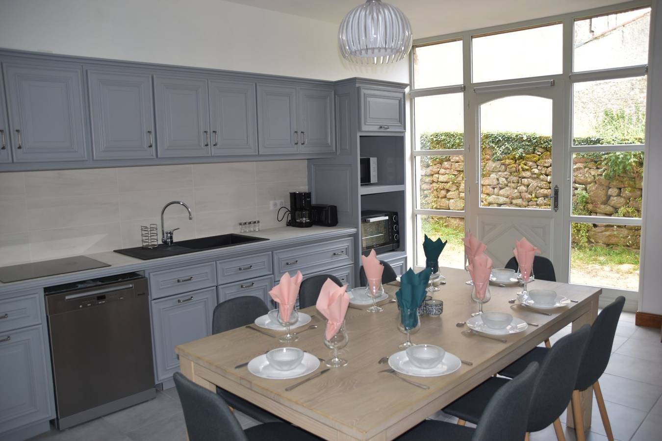 Gîtes "Maisons La Perle", de 6 à 19 personnes, Châteauponsac in Châteauponsac, Région de Bellac