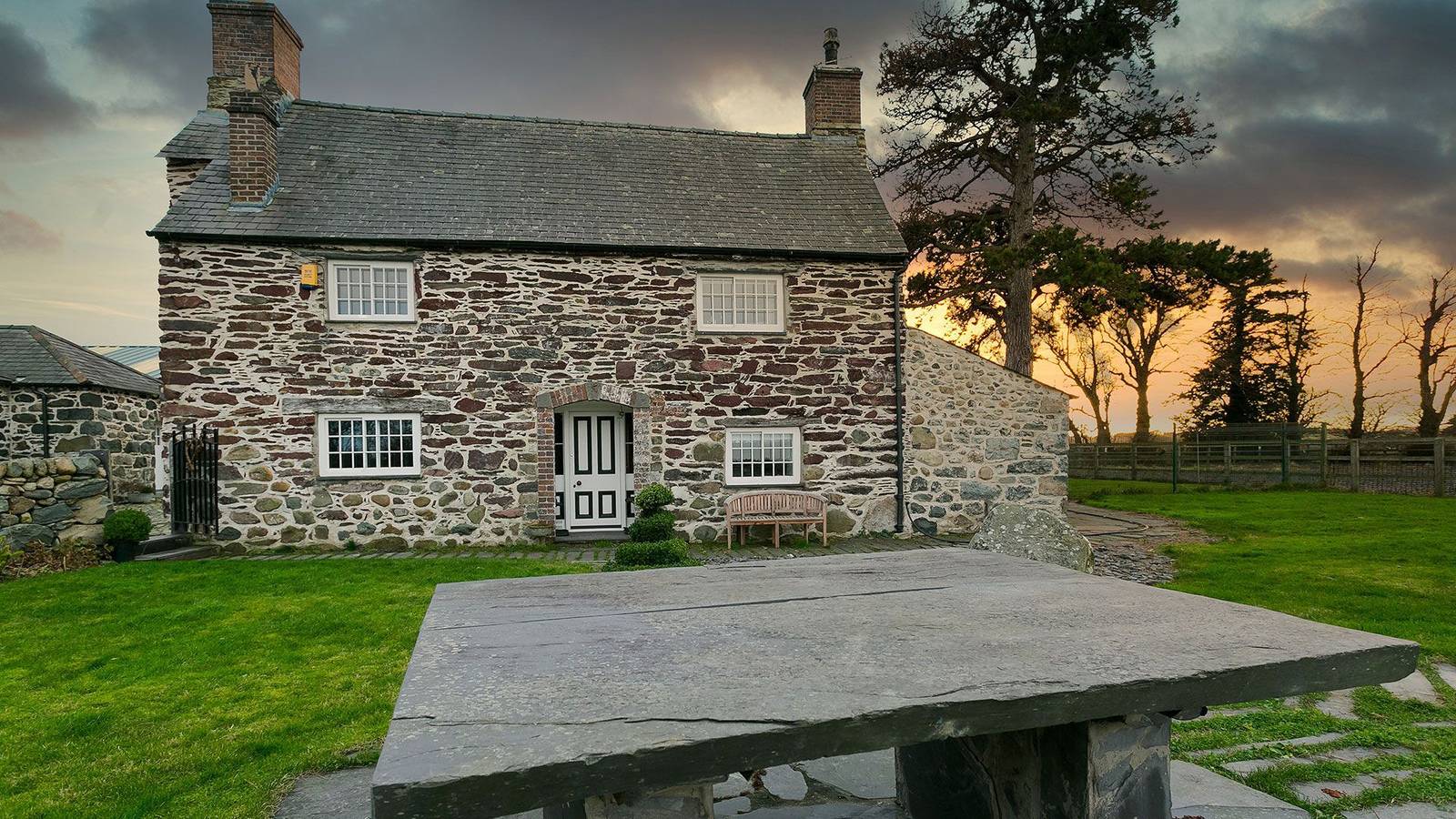 Tal y Bont Farm in Snowdonia