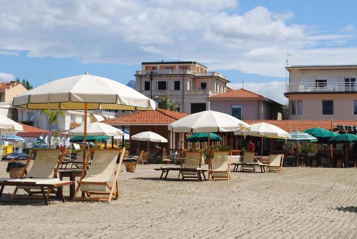 Hotel für 2 Personen, mit Ausblick in Viareggio