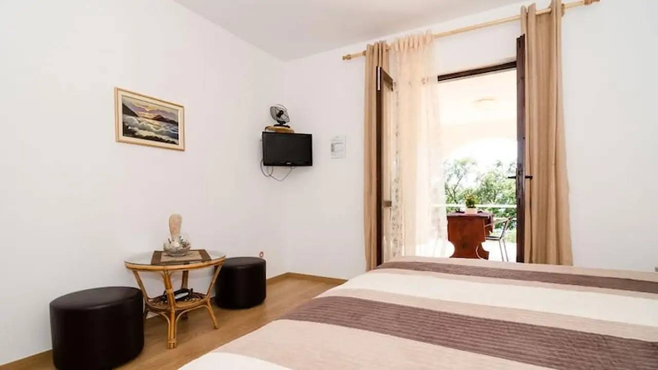 Entire holiday apartment, Holiday apartment for 3 people with terrace in Mlini, Dubrovnik-Neretva