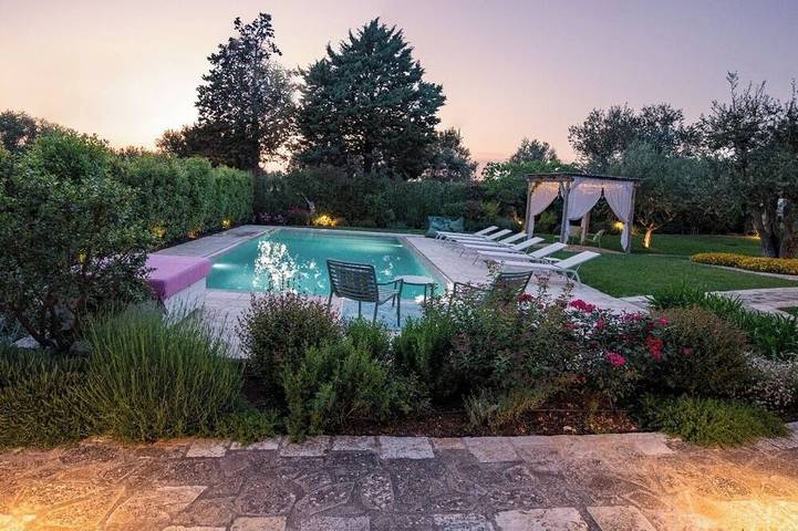 Maison de vacances pour 6 personnes, avec jardin et jacuzzi à Fasano