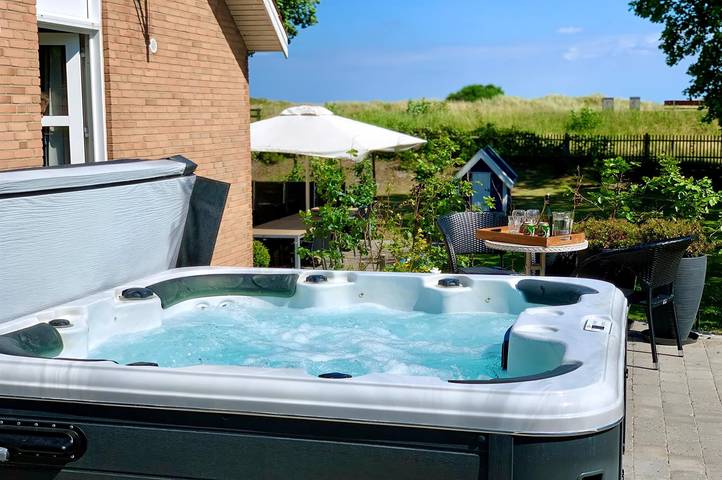 Ferienhaus für 12 Personen, mit Whirlpool und Sauna sowie Terrasse auf Seeland - 3