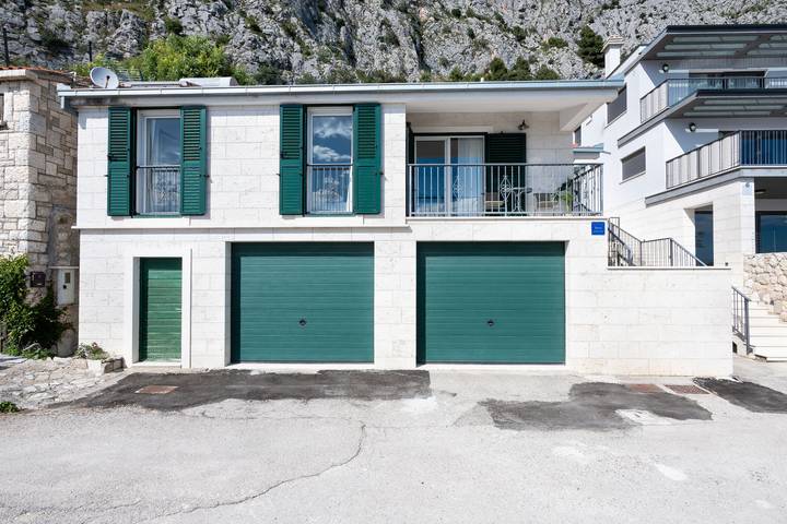 Dom dla 5 osób, z ogród w Omiš