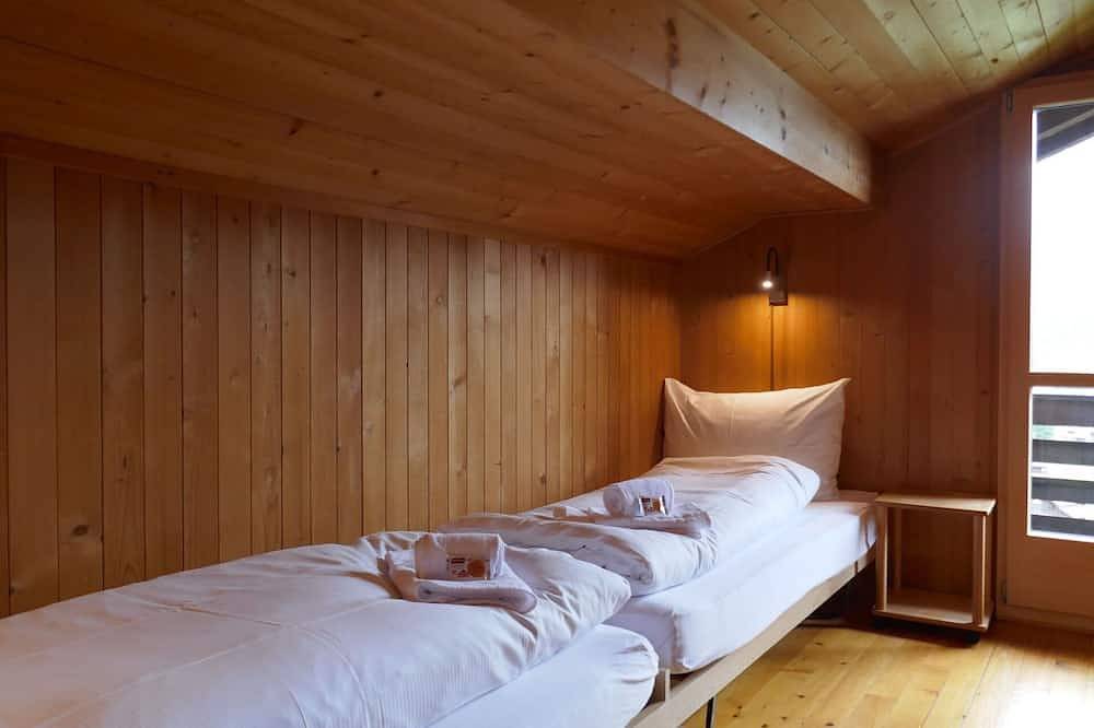 Belle maison de vacances privée pour 9 personnes avec Wifi, Tv, balcon et animaux admis in Schwendi b. Grindelwald, Grindelwald