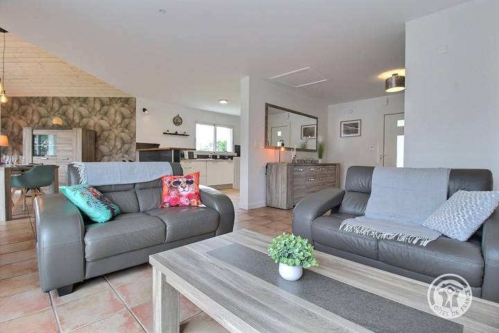 Gîte pour 6 personnes, avec jardin et vue à Saint-Nolff - 4